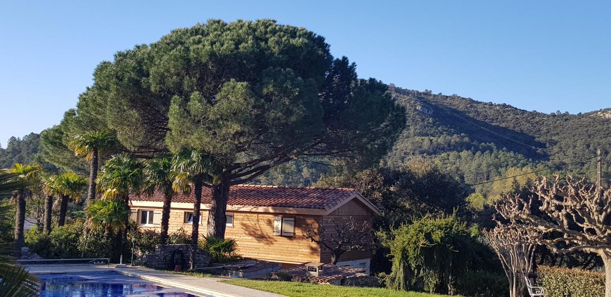 Sous Le Grand Pin Gites Eden En Cevennes 昂迪兹 外观 照片